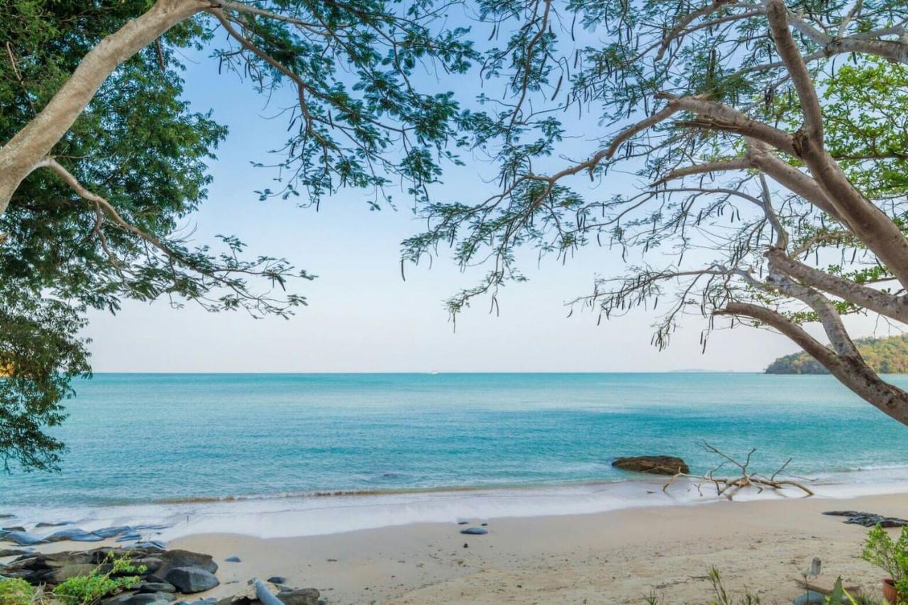 Koh Sirey Beachfront Pool Villa Phuket Ngoại thất bức ảnh