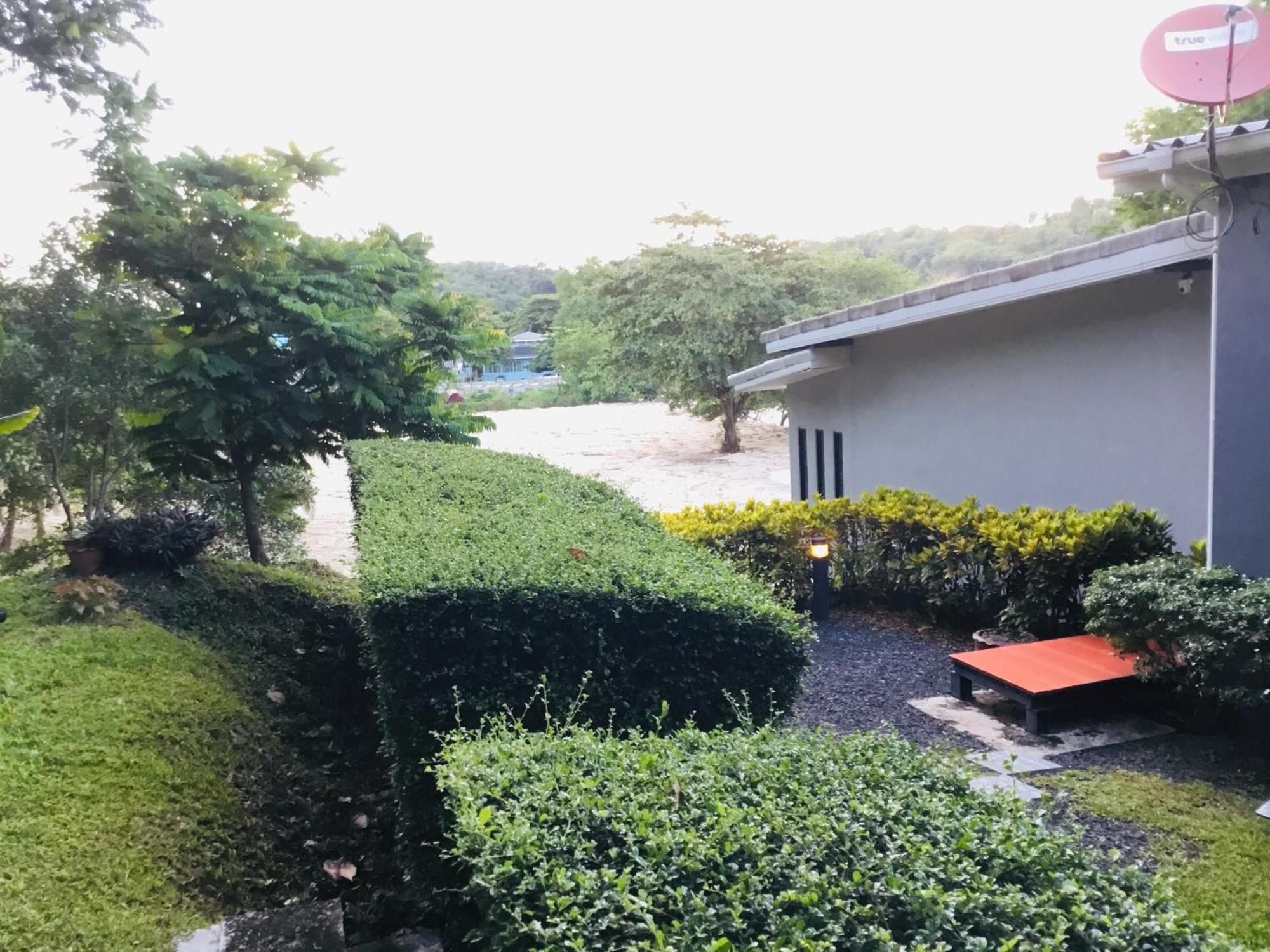 Koh Sirey Beachfront Pool Villa Phuket Ngoại thất bức ảnh